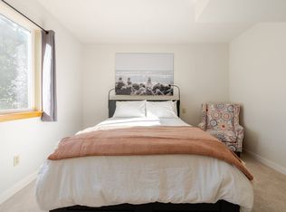 7017 119th Pl SE, Newcastle, WA 98056