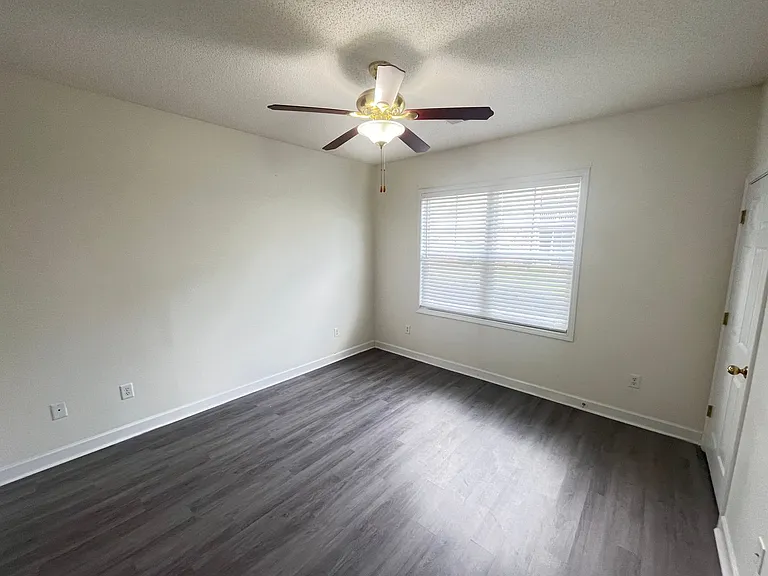 208 Castle Dr #1372 — Photo 15