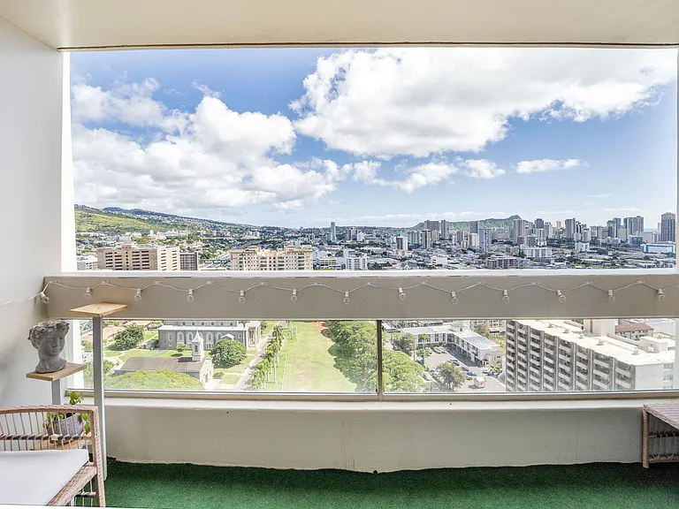 1212 Punahou St #2502 — Photo 13