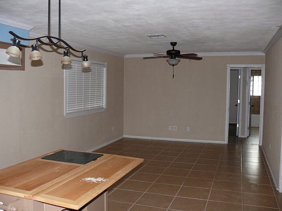 5th image of 119 E Meadow Ln