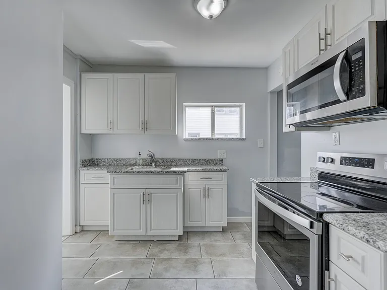 813 S Center St — Photo 11