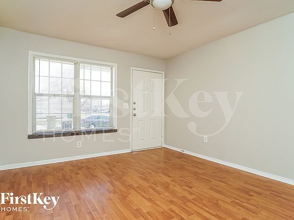 3rd image of 158 W Way St