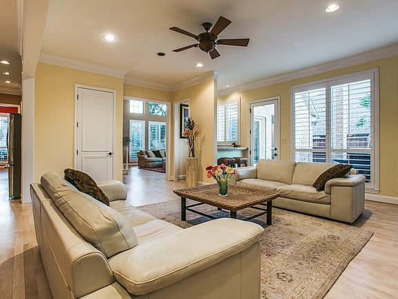 3rd image of 18116 Hollow Oak Ct