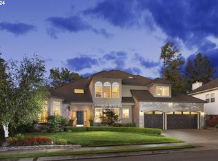 13869 Amberwood Cir, Lake Oswego, OR 97035