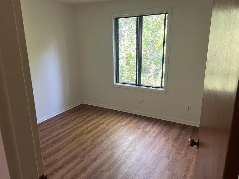 7502 Farmingdale Dr #204 — Photo 6