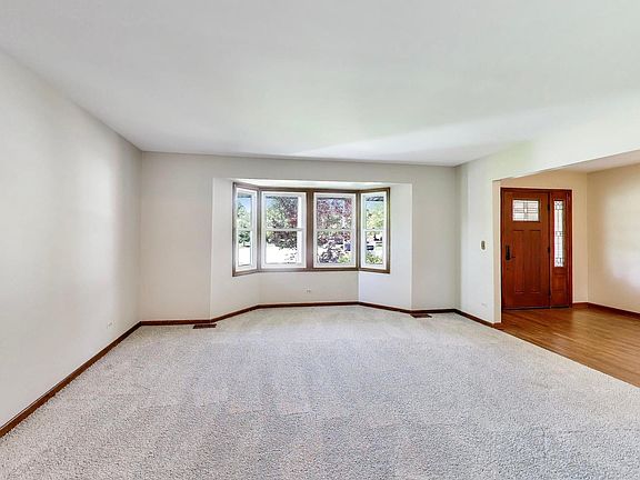 5th image of 4122 Crimson Dr
