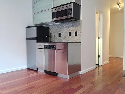 Rented by Julianna Realty Corp | media 34