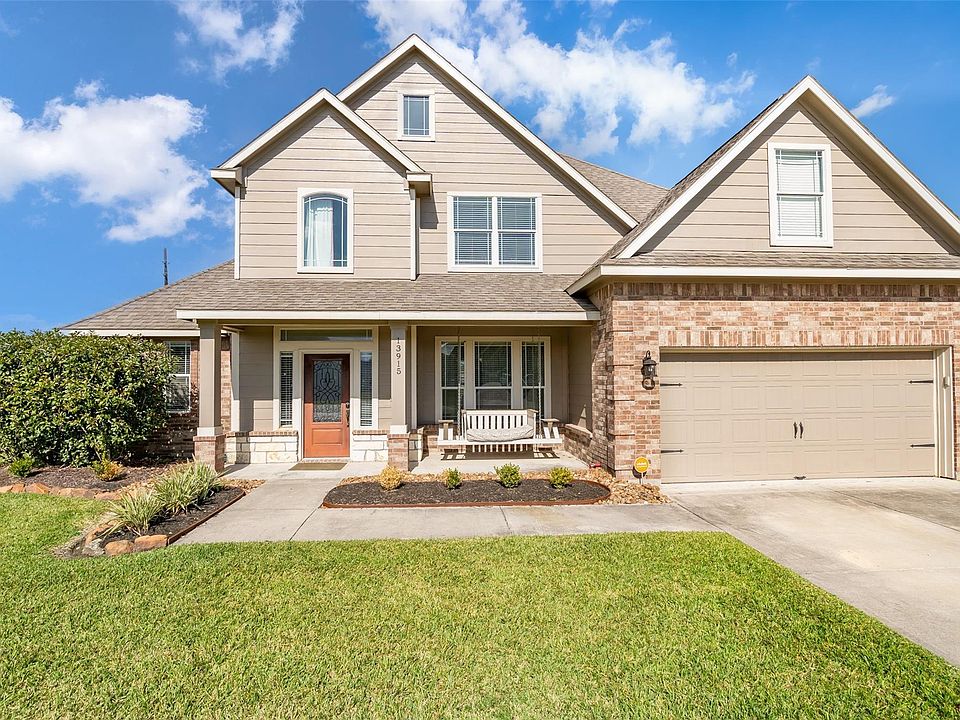 1st image of 13915 Martinique Ln