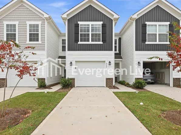 313 Livesey Ln, Gilbert, SC 29054
