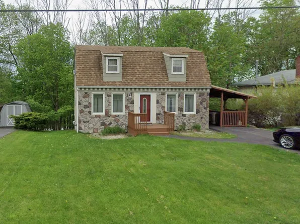 17 Burton Ave, Monticello, NY 12701