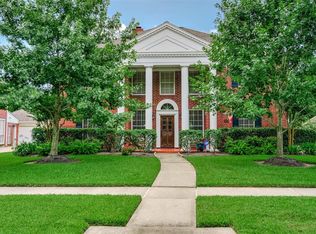 1915 Lauren Lake Dr, League City, TX 77573