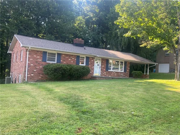 1440 Westwood Ln, Wilkesboro, NC 28697