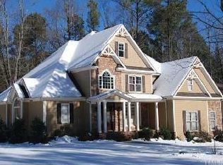 1068 Silverleaf Dr, Youngsville, NC 27596