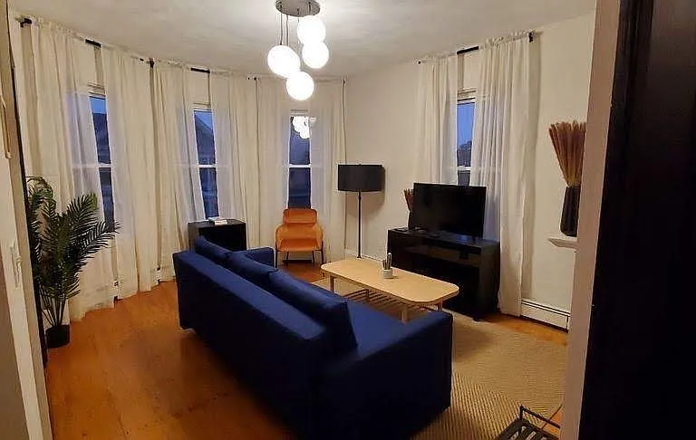 Photo is of the 3rd floor unit