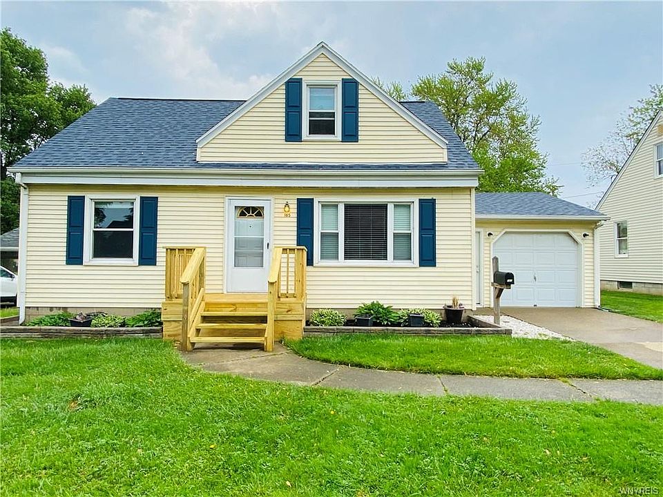 1st image of 165 Briarwood Dr