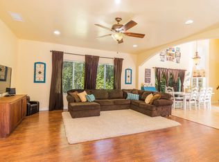 2547 Henry St, Honolulu, HI 96817