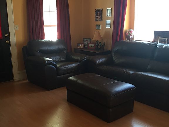 3rd image of 604 W Josephine St
