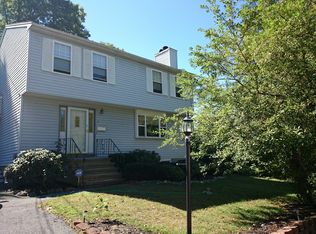 16 Ellswood St, West Roxbury, MA 02132