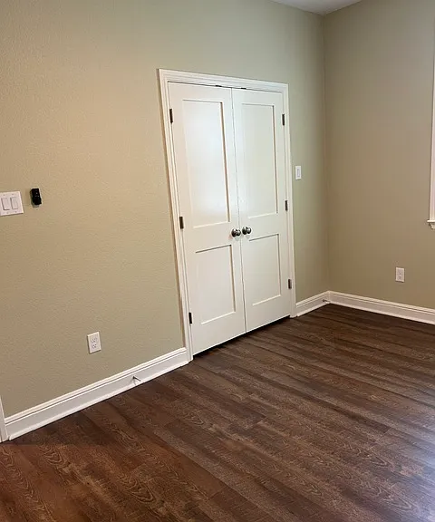 12600 Plassmeyer Pl — Photo 6