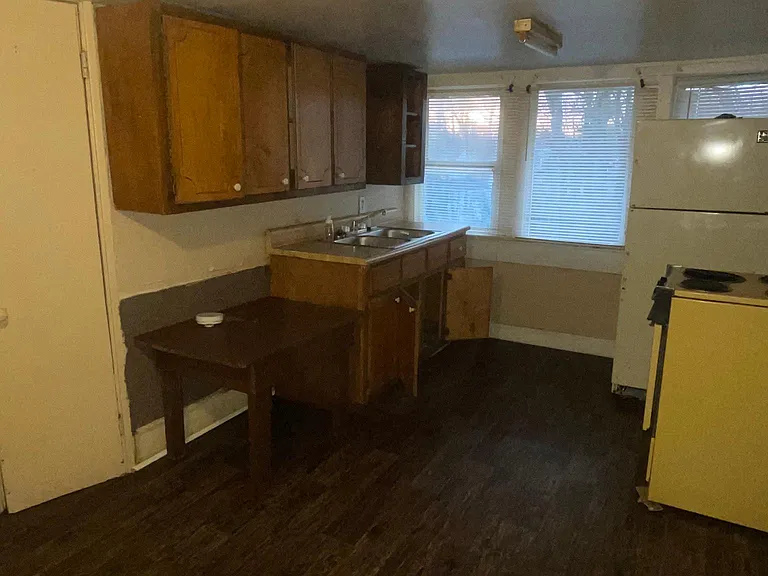 1013 Washington St #C — Photo 4