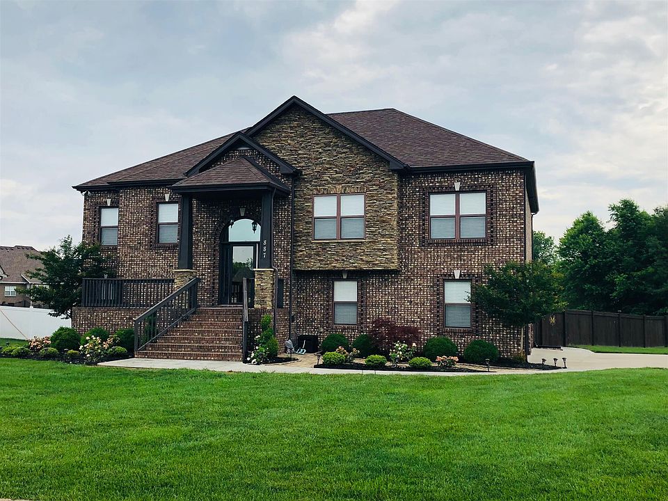 2nd image of 887 Jessica Dr