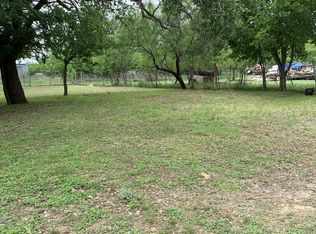 1308 S Melville St, Brady, TX 76825