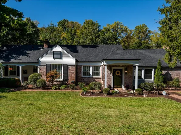 5 Conway Ln, Saint Louis, MO 63124
