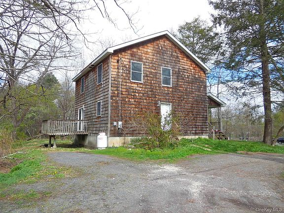 2nd image of 617 Burlingham Road