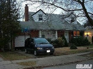 454 Stratford Rd, Hempstead, NY 11570