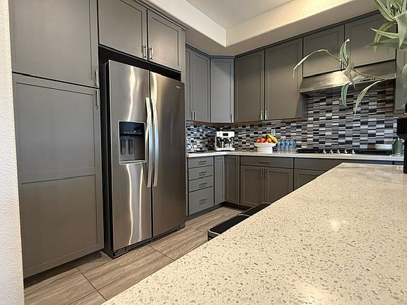 3rd image of 7070 Stags Leap Ln