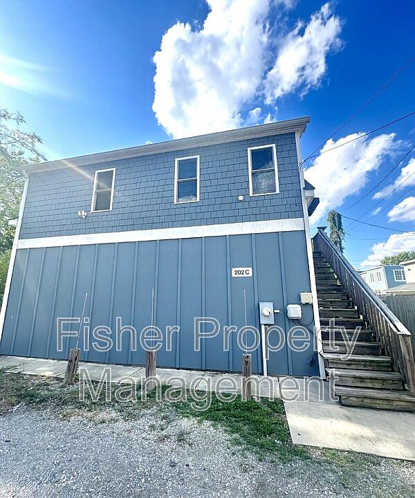 1st image of 202 W 15th St APT C