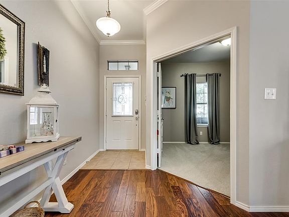3rd image of 1623 Wildflower Dr