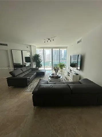 350 S Miami Ave #2302 — Photo 7