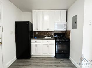 25 E 17th St #3C, Bayonne, NJ 07002