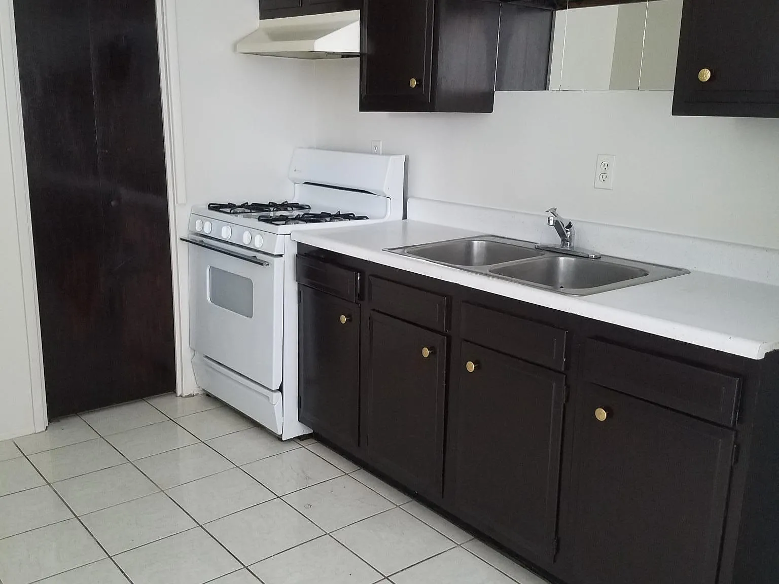 1 bed, $950 — Photo 3