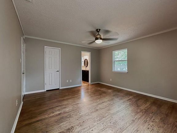 5th image of 409 Manning Dr