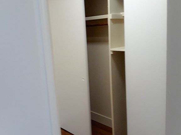 5th image of 706 Belmont Ave E APT 204