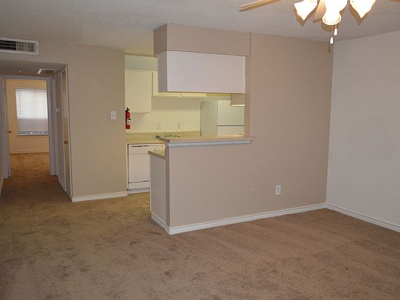 5th image of 300 S John Redditt Dr APT 105