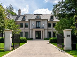 19 Country Ln, Toronto, ON M2L 1E1