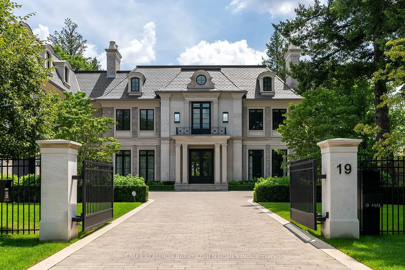 19 Country Ln photo 1