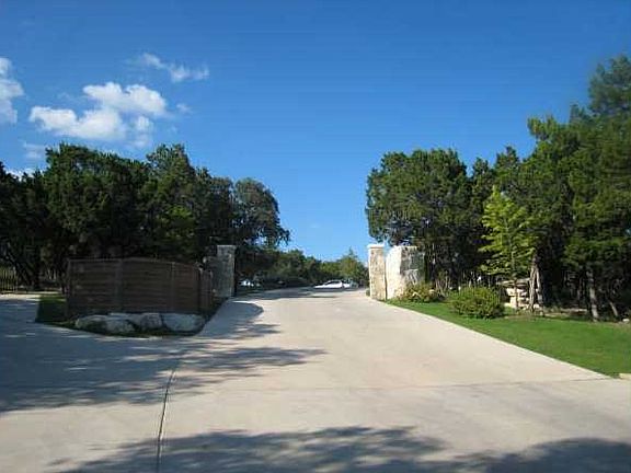 5th image of 5100 Canyon Oaks Dr