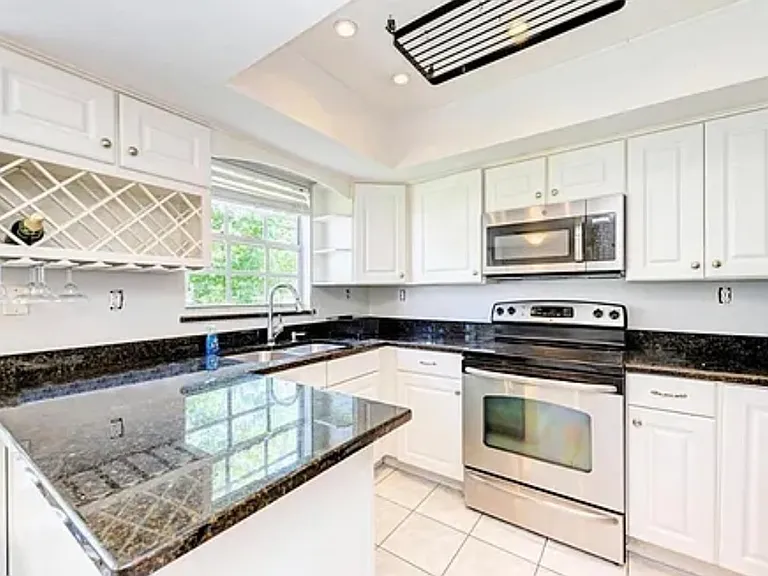 502 S Willow Ave #6 — Photo 3