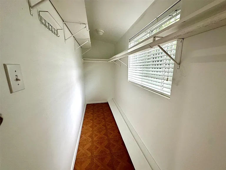 5223 Schuler St — Photo 16