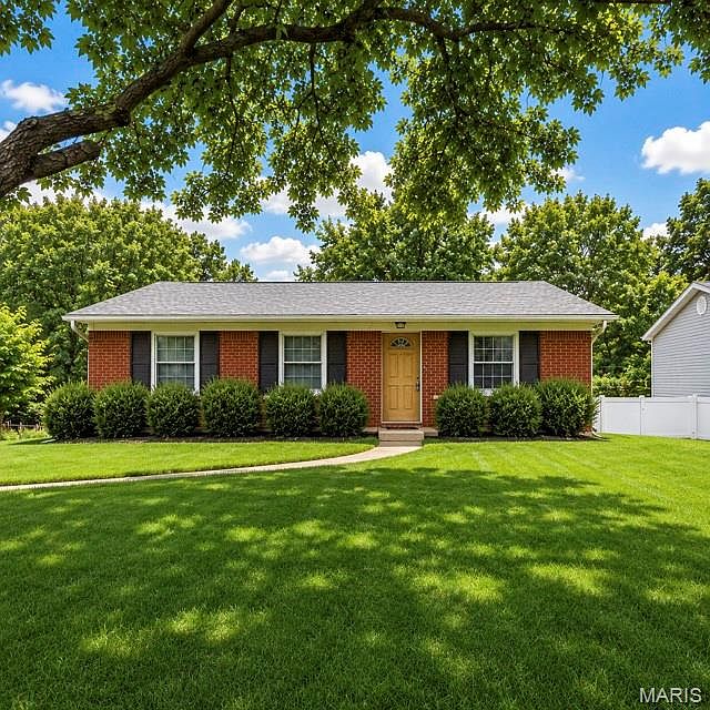 1st image of 127 Linnview Dr