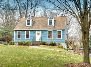 7 Pipers Ln, Warwick, NY 10990