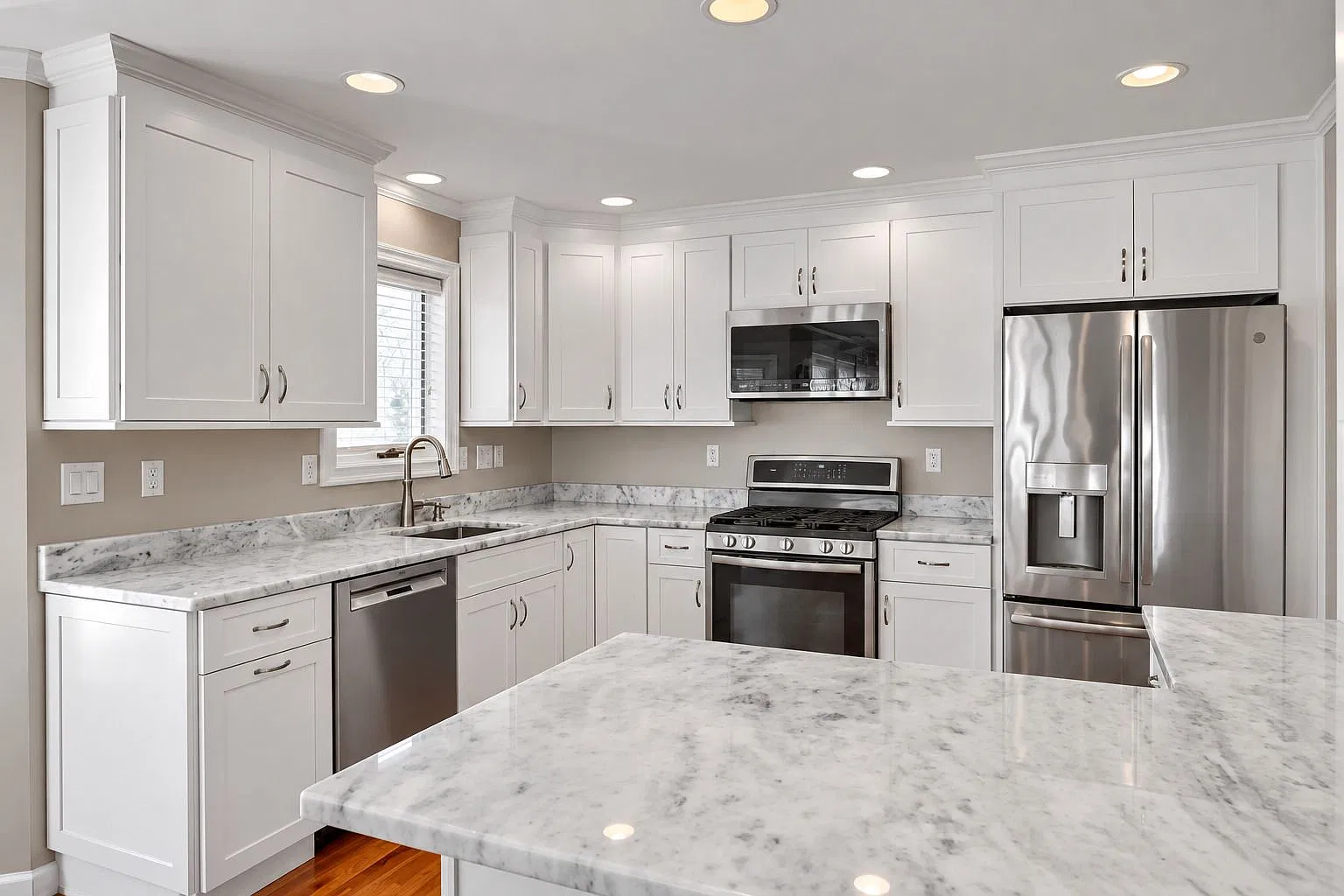 6 bed, 1850 sqft, $4,500 — Photo 3