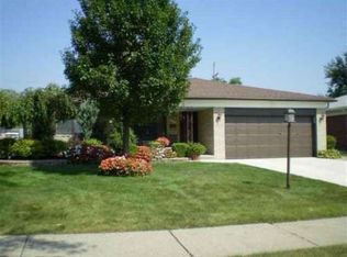 3039 Alden Dr, Sterling Heights, MI 48310