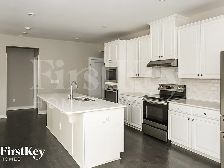 6425 Brighton Park Dr — Photo 7