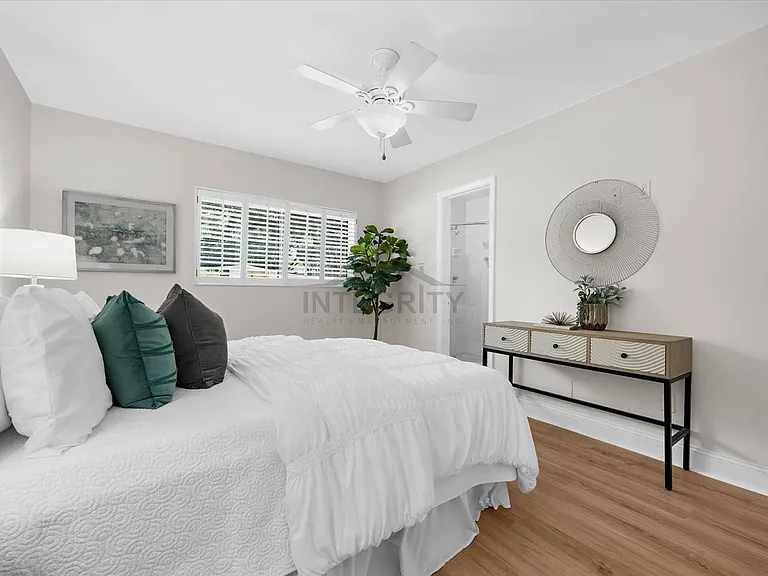 3315 W Beaumont St — Photo 43