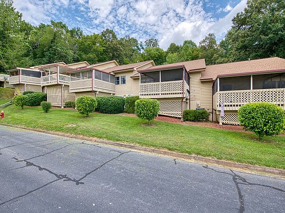 3rd image of 49 Villa Ct
